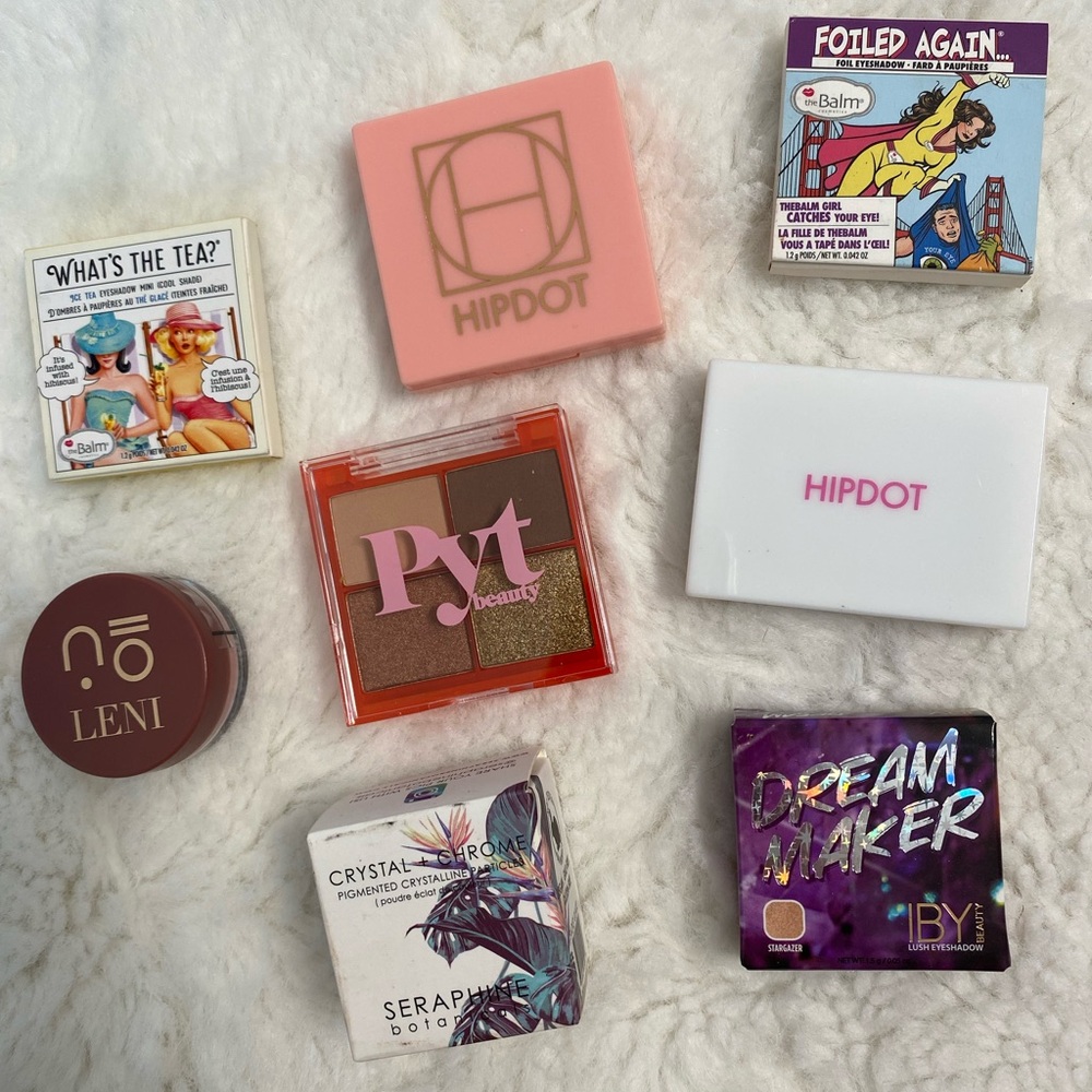 8 Piece Eyeshadow Bundle